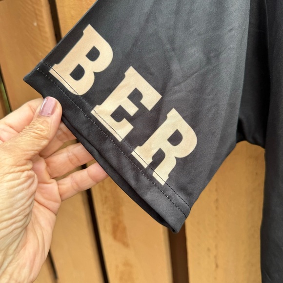 GARMENT ONE- Clothing. Barber Shop Classic T-Shirt, Barber Cutting Shirt… - Picture 4 of 8